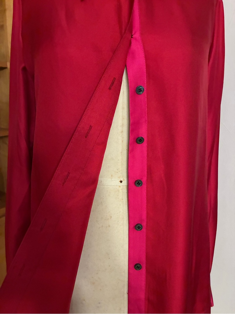Loulou de la Falaise Cherry Red & Deep Fuchsia Textured “Boyfriend” Button Down - Picture 4 of 8